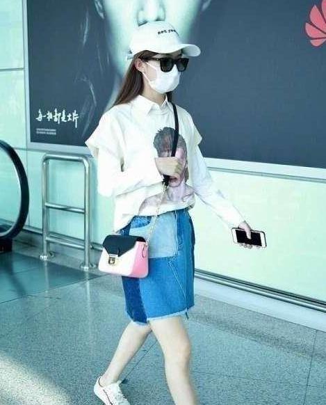 为了赢赵丽颖,杨蓉真是拼了!155身高愣是p出了