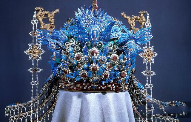 萧后凤冠亮相揭秘绝代美人六朝为妃的隋唐情缘