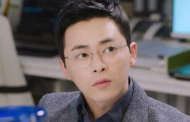 曹政奭惠利的新剧《two cops》将于11月27日接档20世纪少男少女