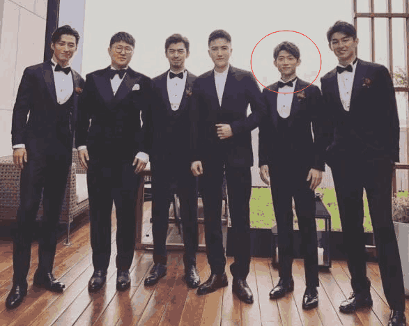 冯小刚携妻子参加婚礼张一山身高成亮点网友真有176吗