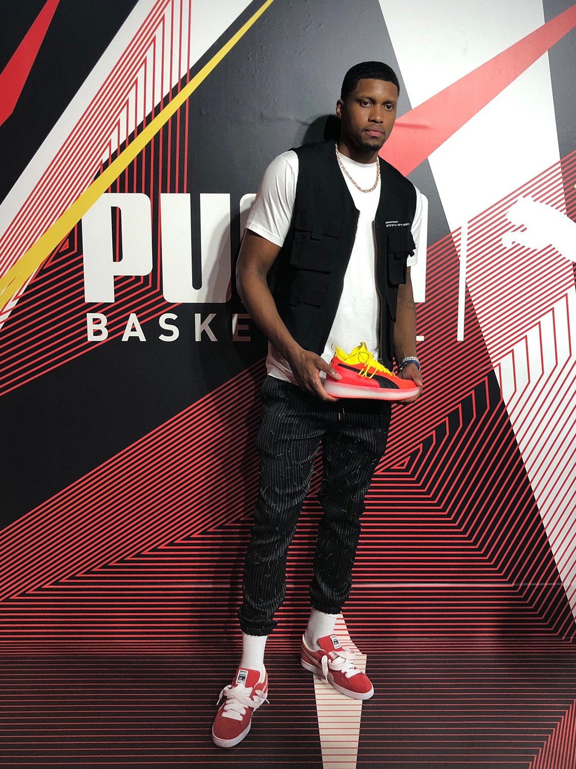 deandre aytonmarvin bagley iii刚签下的 deandre ayton 和 marvin