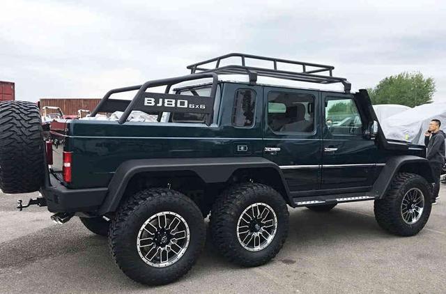 北汽又发布了一款类似于奔驰g级的六轮硬派越野皮卡车