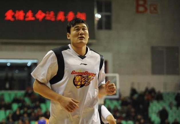 宏远队内线补强碰壁,目标遭到截胡,内线短板再也补不齐了|蔡晨|苏伟