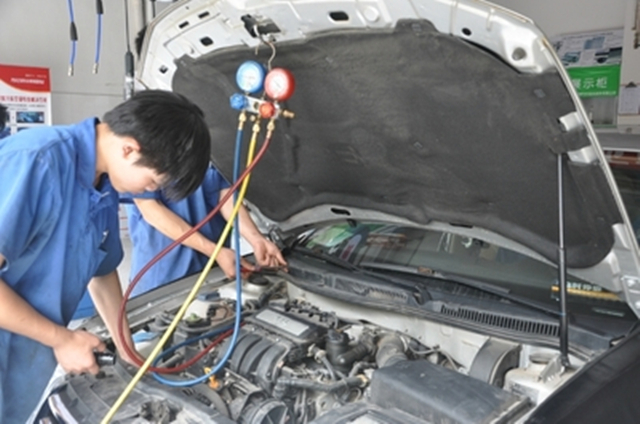 汽车空调不制冷有两种情况自己就可以修好别去花冤枉钱了