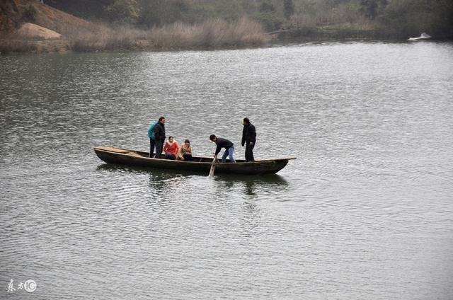 何以积水,渡舟行船?