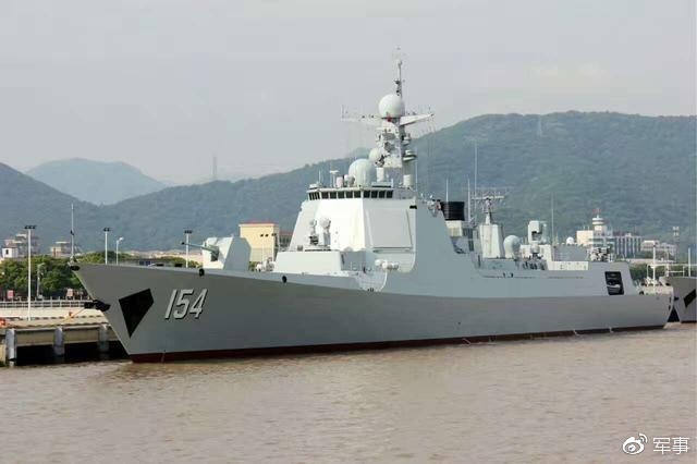 一年服役一个舰队:中国海军2017年添16艘新舰