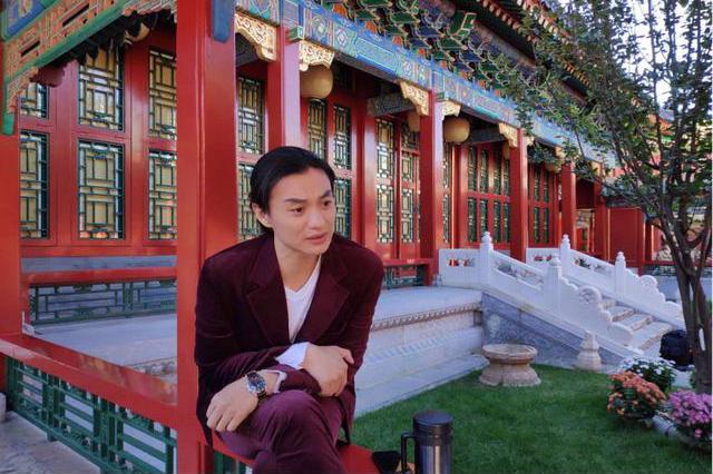 周一围邓伦一同出席活动!周一围突然变老!这两