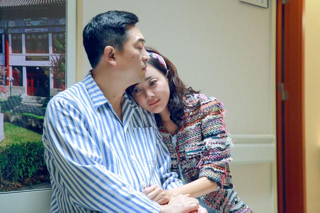 八一射击团再到春晚舞台,如今跟张嘉译成夫妻|张嘉译|牛莉|周小白