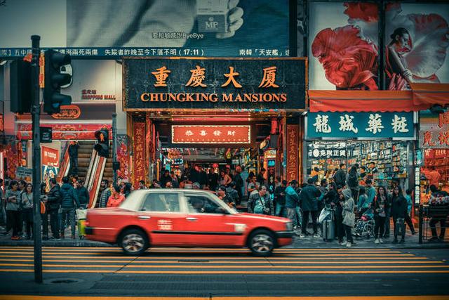 《重庆森林》剧照 它是网友口中"香港最不适合女生入住的地方",它是