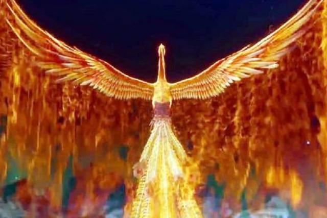 香蜜旭凤现凤凰真身时最华丽但他的真身最让人难忘