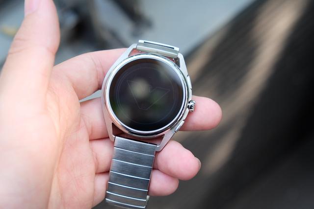 3990元的真智能手表贵吗阿玛尼art5006奢华与智能的巧妙结合