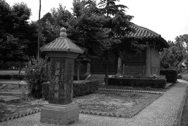 中国史上结局最好的末代皇帝,陵墓千年无人敢盗,子孙遍布全世界