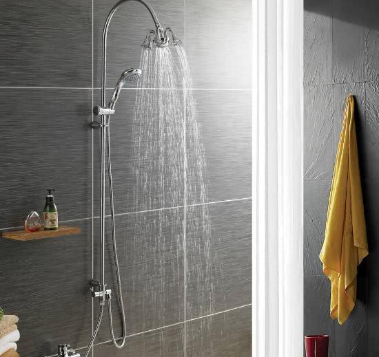 卫生间装修不要装传统花洒了,越来越多人这样装,太聪明了