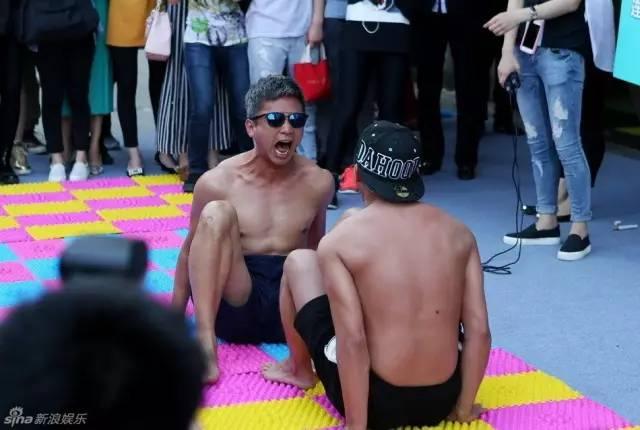 快乐家族pk跑男家族谁精彩|李维嘉|吴昕|郑恺_新浪新闻