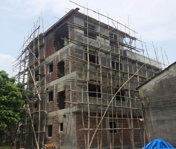 农民在城里买了房,农村户口还留不留?这几点得