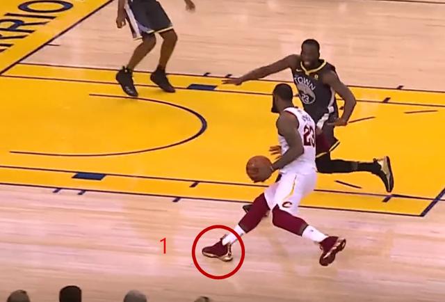 但问题是,到时是詹姆斯先走步还是追梦格林先犯规呢?