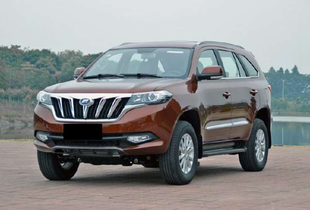 11万买四驱柴油7座越野车,魁梧车身比肩"普拉多"!-新浪汽车