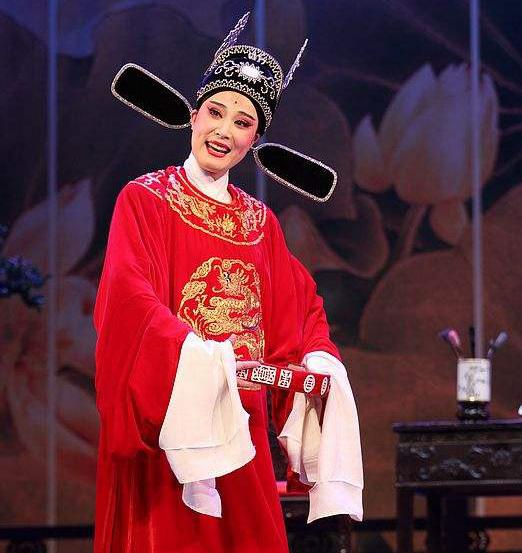 状元的卷子拆不开,乾隆急了,直接把第二名提拔成了状元