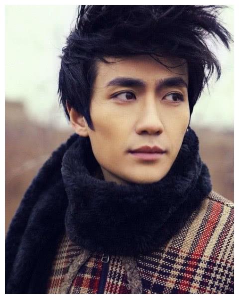 朱一龙的颜到底有多高?摄影师:我都不走p图这道工序了!