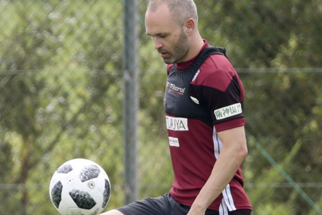 伊涅斯塔首次参与合练!来到日本,只学会这一个日语单词