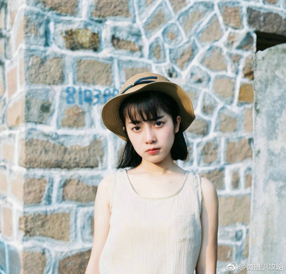 阳光下的明媚少女笑容甜美灿烂写真集