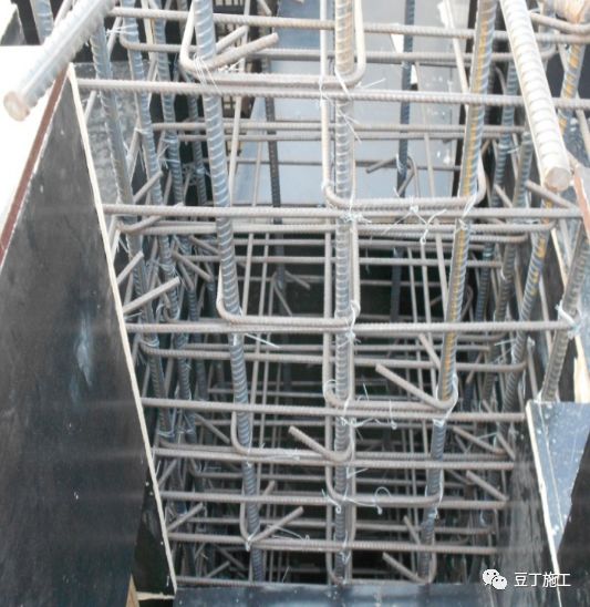 碧桂园项目建筑钢筋焊接绑扎连接技术交底实例16g101