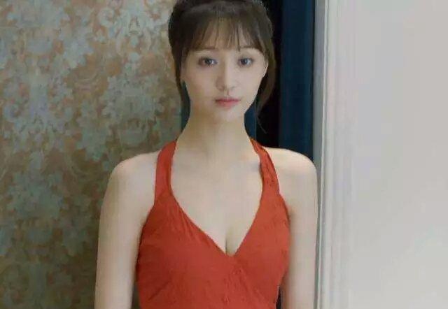 郑爽和景甜同穿红裙结果一个没气质一个太惊艳