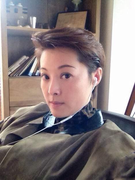 李冰冰晒与妹妹李雪的合照,袁立一针见血的回应了6个字