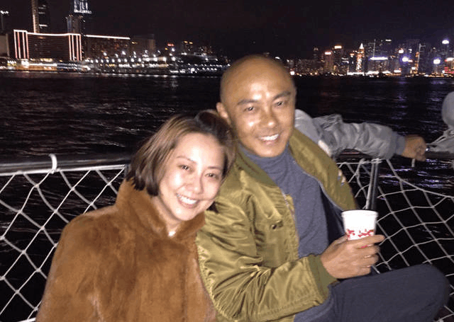 默默付出却遭至亲反咬, 老婆2度流产速衰老, 婚后20年仍无子嗣!