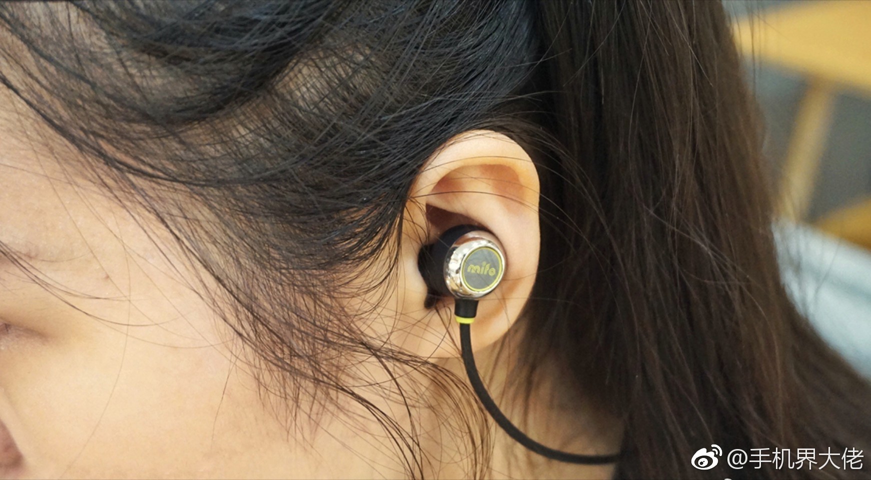 魔音入耳,运动有声—mifo i6颈挂式运动耳机轻如无物