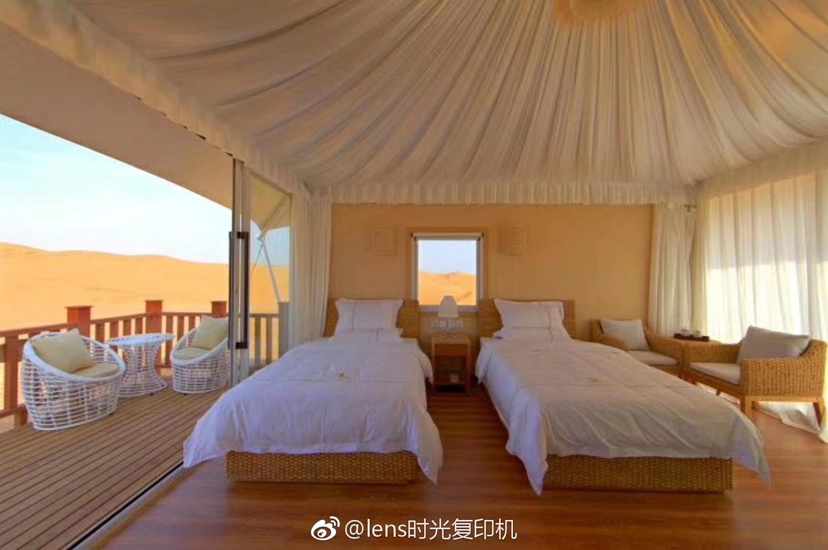 分享一组沙漠主题旅店图片