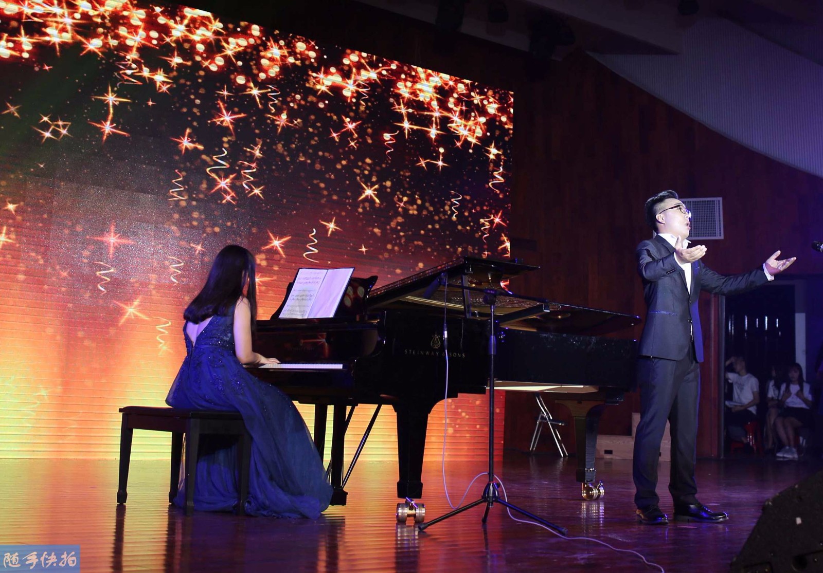 2018年5月28日晚,海南大学艺术学院2014级音乐表演毕业晚会在该校举行