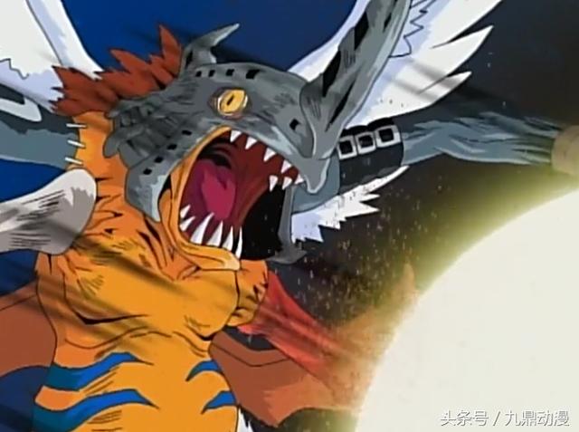 这种不要命的打法在05中还有一次,八足马兽用"奥丁之息"将红莲骑士兽