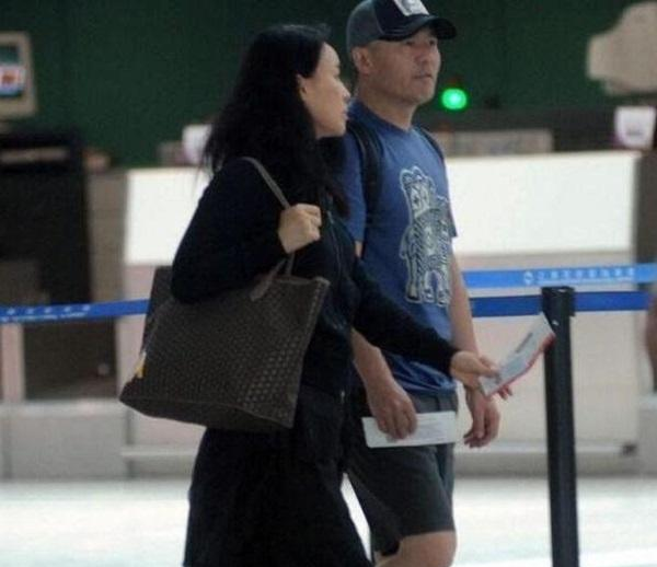 50岁那英神秘老公曝光现任丈夫为隐形富翁网友真有福气