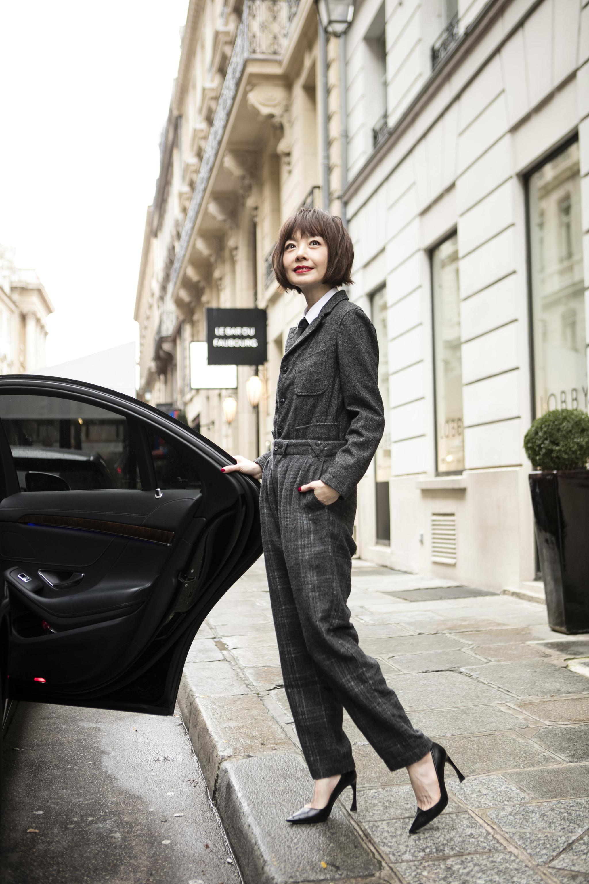 被陈鲁豫发型美哭了,剪波波头造型优雅又大方,连气质都不一样了