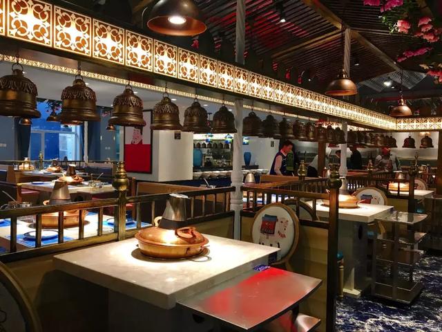长春独一家1000平丝路主题餐厅,清真火锅店的扛把子,好吃又有面