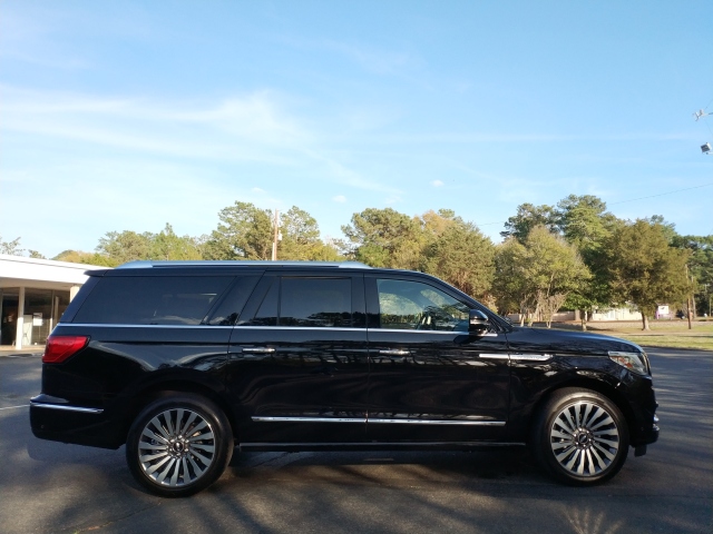 全新18款美规林肯领航员加长版,科技感再次升级感叹空间太大