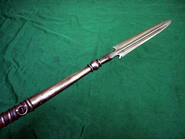 沥泉枪枪法集中了岳家枪之精华,整个套路三十