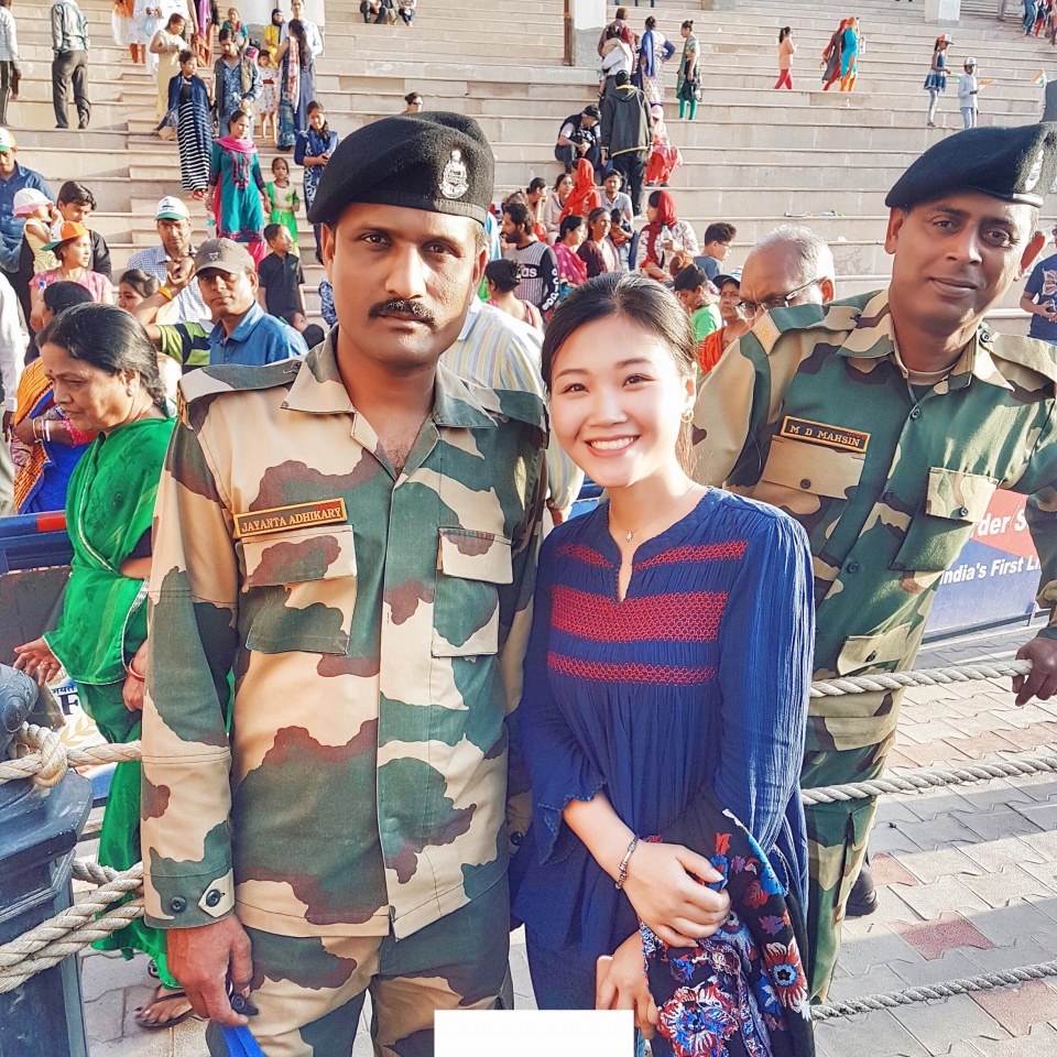 中国美女嫁给印度人晒幸福,网友:这款"跨国狗粮"吃不下