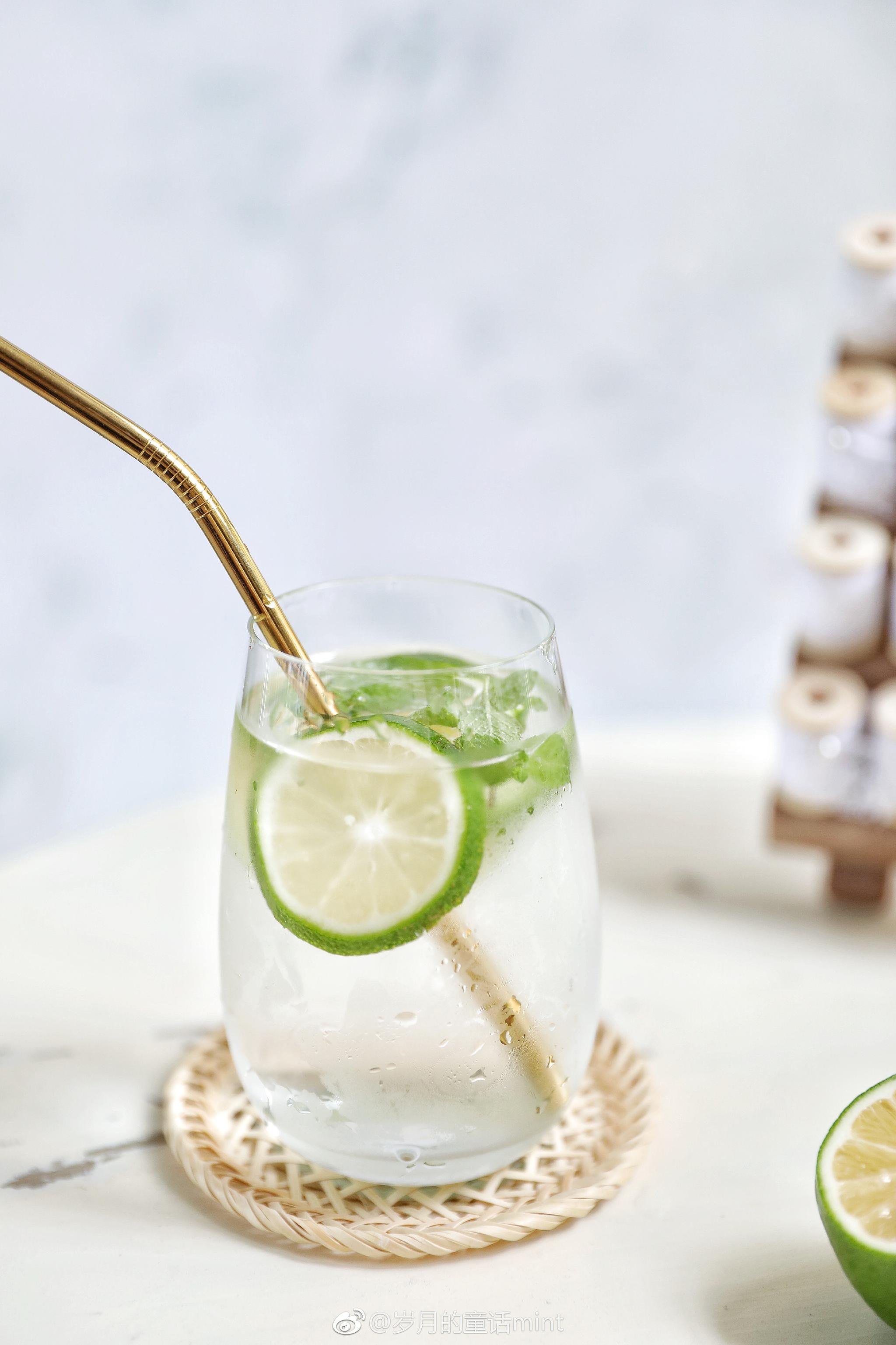 夏天必须来杯青柠汽水