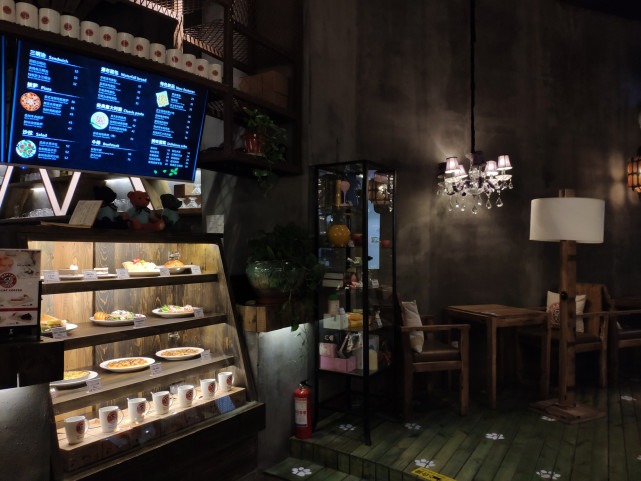 华为Mate 20超强相机功能:960帧慢动作拍摄体