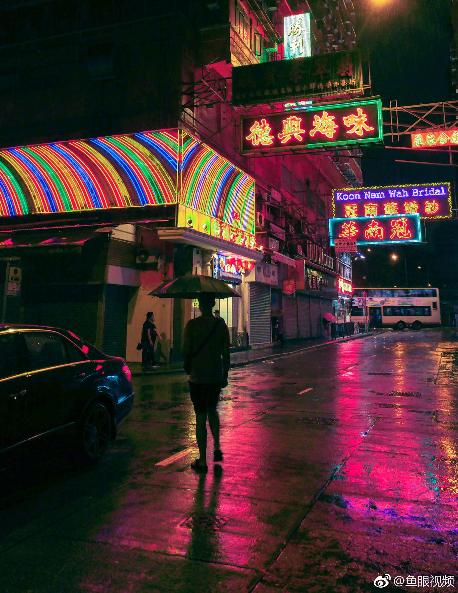 碍于维护成本上升一直点缀着香港夜生活的霓虹灯逐渐淡出视线