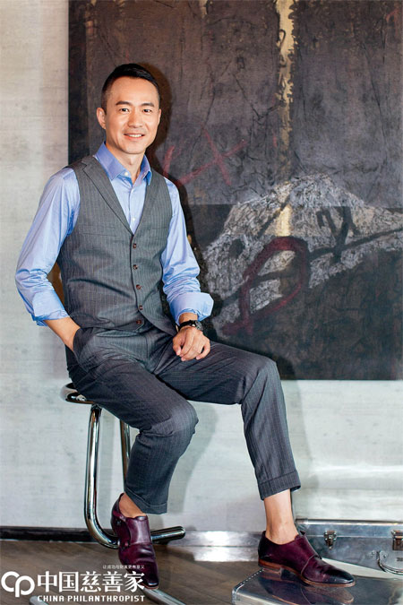 从主持人到公益纪录片导演邱启明将镜头投向远方