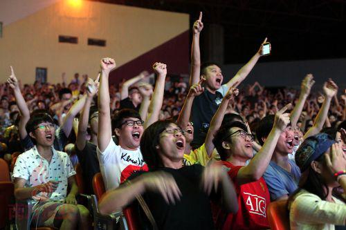 劲爆体育在线直播高清:身边都是伪球迷?优酷这