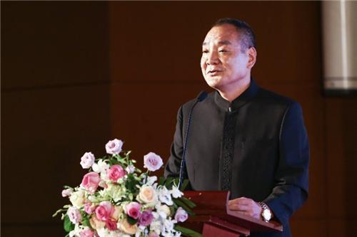 上图:全国三农事业发展工作委员会主任李树丰全国三农