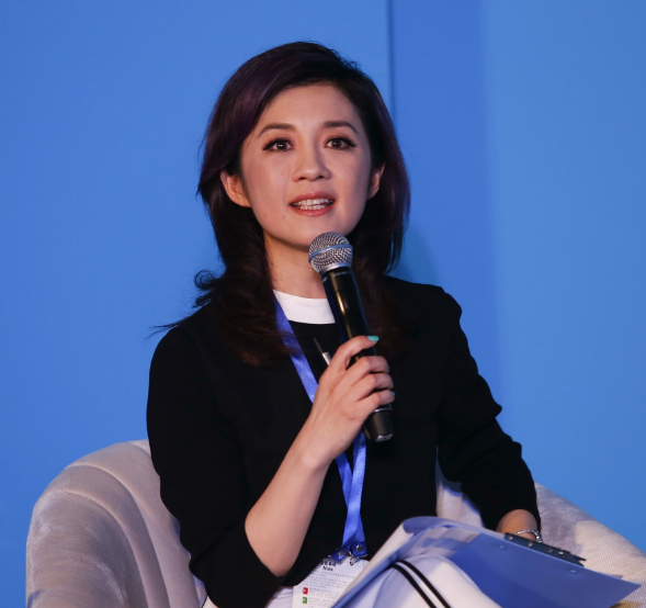 曾是cctv花旦,金融大亨为娶她抛妻弃子,今50岁苍老无人识