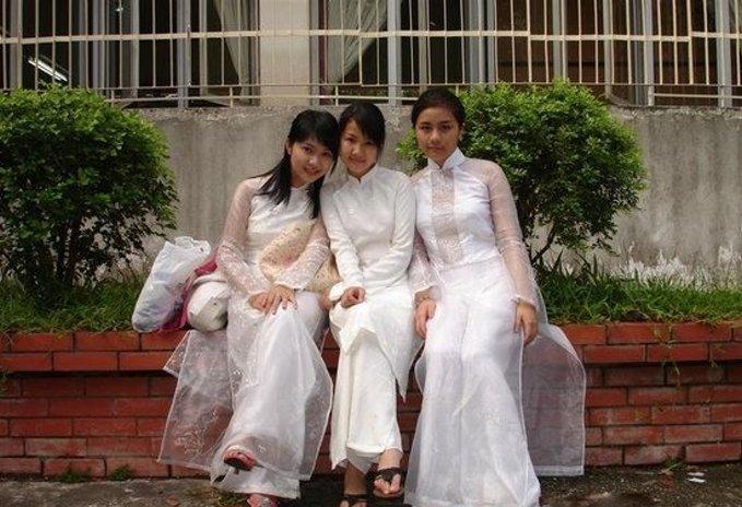 越南新娘遇到怕老婆的中国老公, 感觉这是最幸福人生!