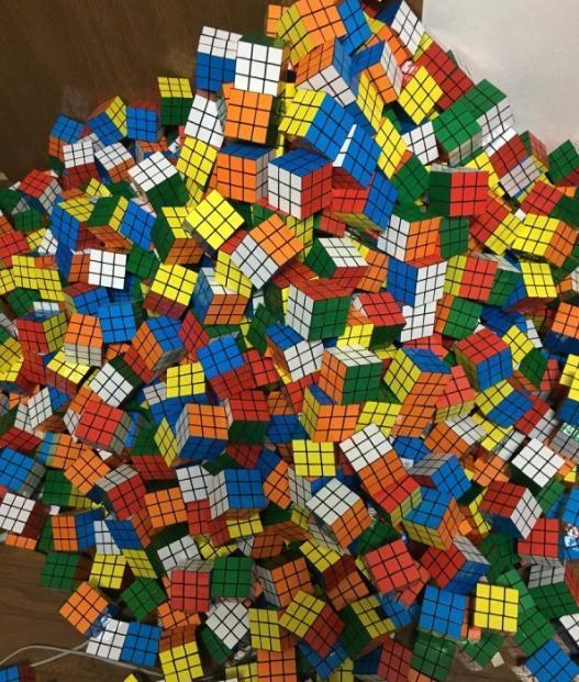 日本网友买了900块魔方然后拼出来一堆宠物小精灵