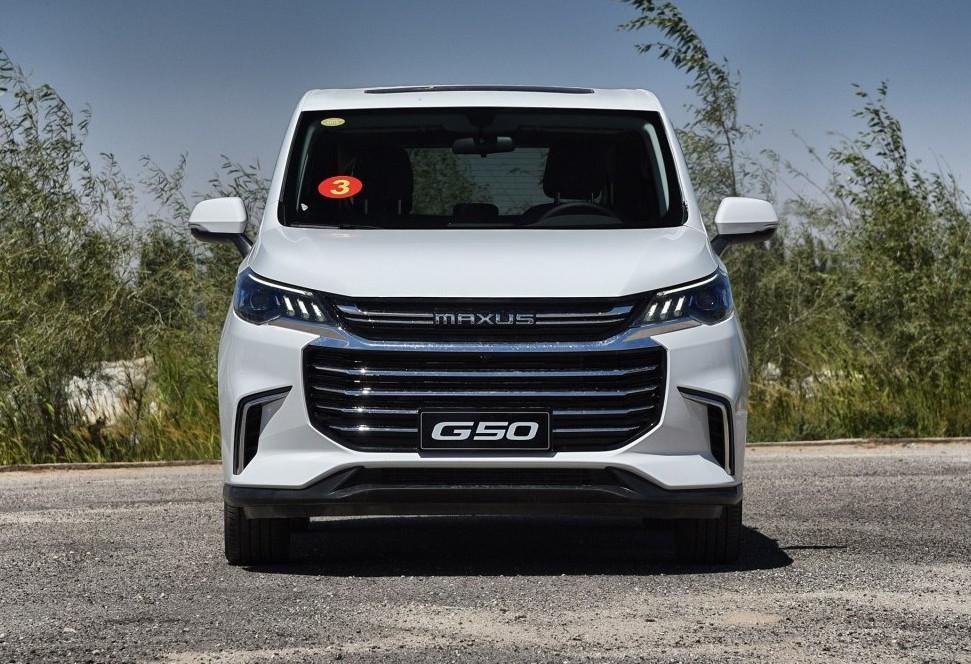 首台上汽大通d50到店, 配两种前脸还提供私人定制, 预售9.18万起