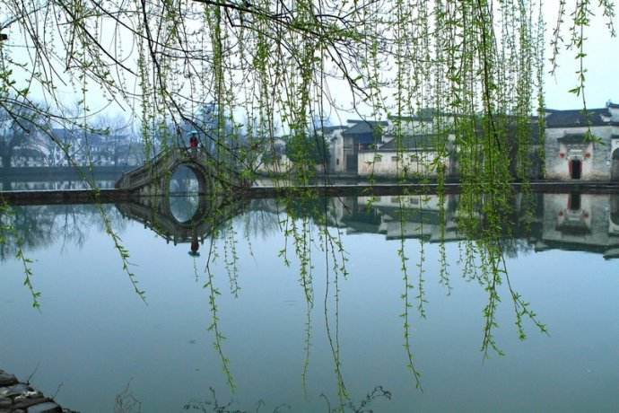 烟柳画桥风帘翠幕参差十万人家